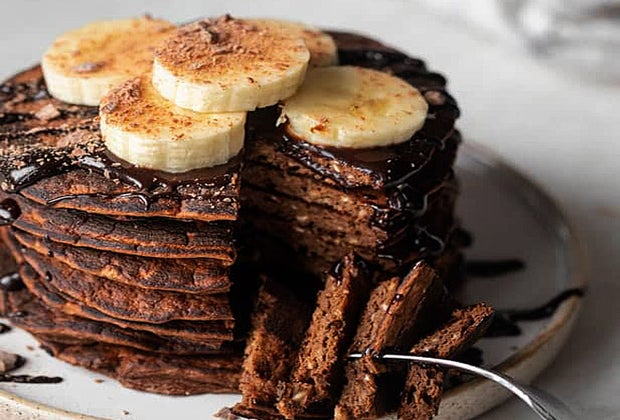 25 Healthy Breakfast Ideas for Kids: Chocolate pancakes