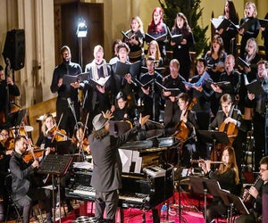 The candlelight service at St. George includes a full choir and strings. Photo courtesy St. George