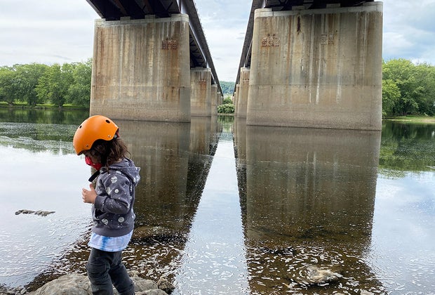 Tri-States Monument is located along the river