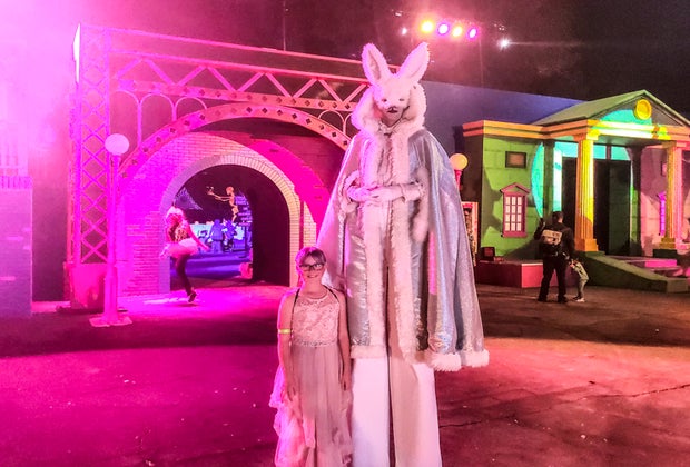 Haunt O' Ween: Live Performers add to the entertainment