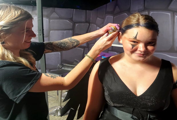 Haunt O' Ween: Hair painitng in addition to face painting