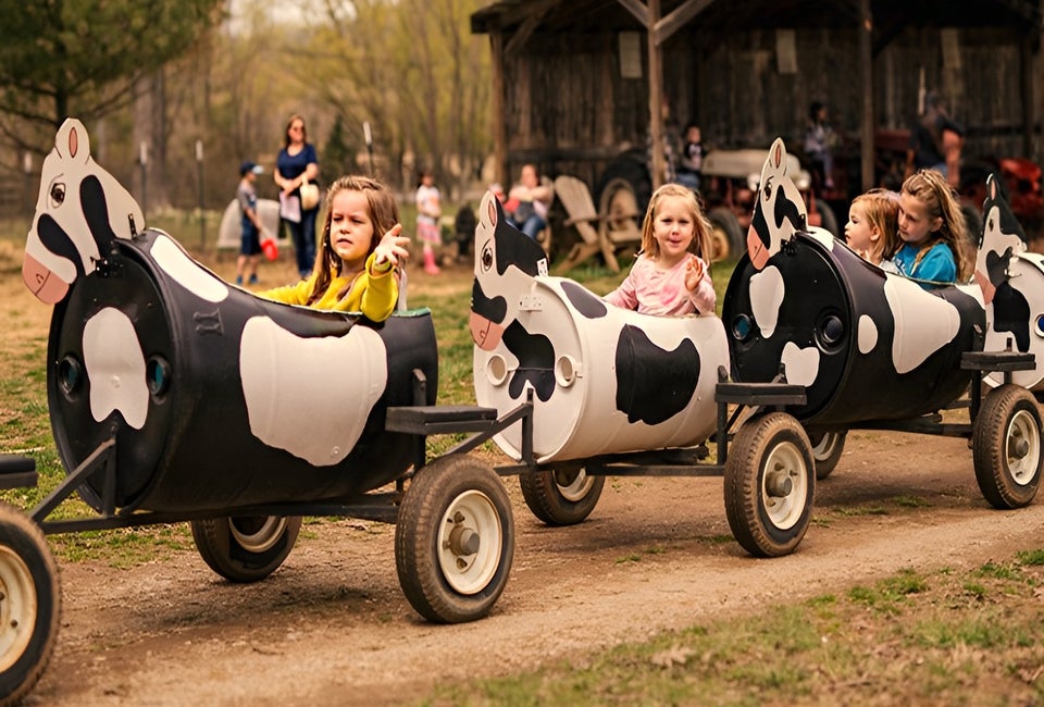 There's lots of farm fun to be had at Great Country Farms! Photo courtesy of Great Country Farms