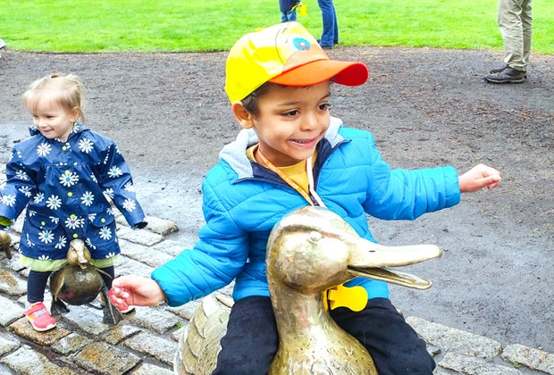 Image of kids on duckling statues - Things To Do with Preschoolers in Boston