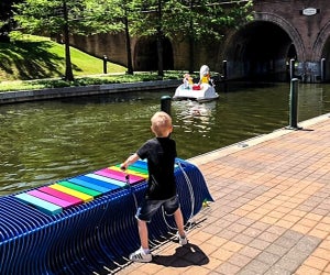 The Woodlands Waterway Art Festival in April 2023. Photo courtesy of Visit the Woodlands.