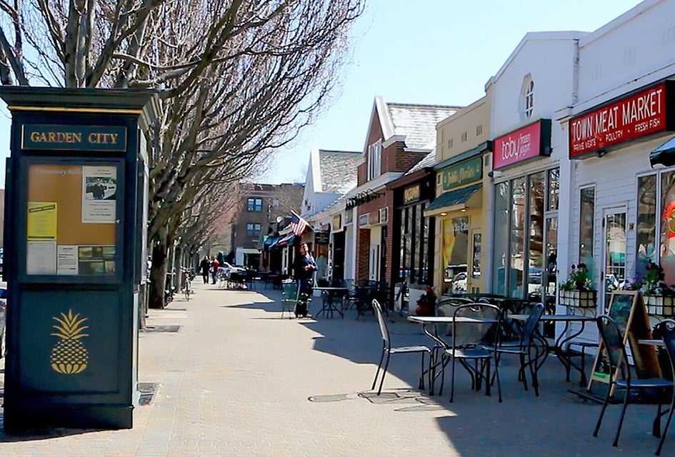 Garden City's quaint downtown makes for a great stroll with kids. Photo courtesy of the Village of Garden City
