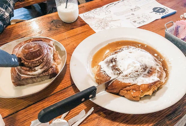 Gatlinburg and Pigeon Forge with Kids: Crockett's Breakfast Camp