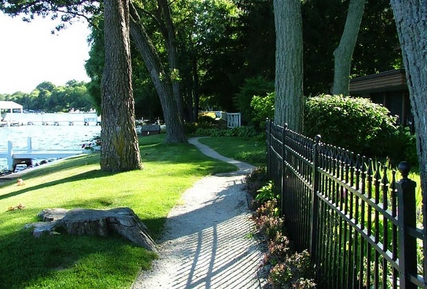 xploring the Shore Path of Lake Geneva: Parts of the path are great for strollers