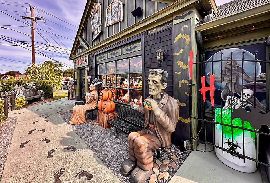The Haunted House of Hamburgers has eye-popping displays inside and out.
