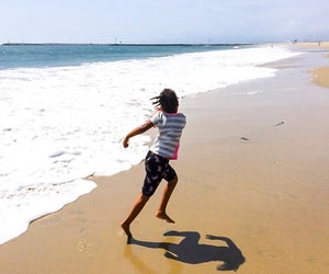 Help keep our beaches clean on Coastal Cleanup Day. Photo courtesy of Heal the Bay Aquarium