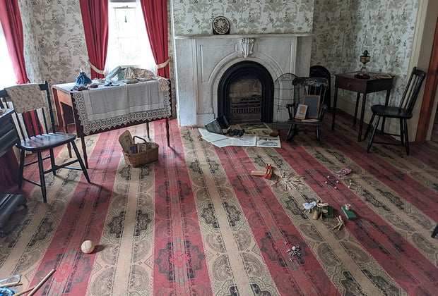 Visiting Historic Richmond Town with Kids: Play old-fashioned games.