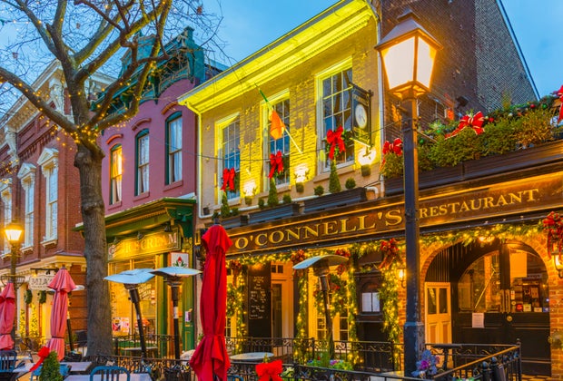 Old Town Alexandria Christmas lights