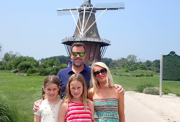 Windmill Island Gardens Tulip Festival and More Things to Do in Holland, MI with Kids Status message