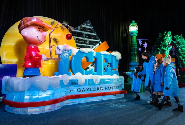 Best Family Resorts That Will Sell Out for the Holidays: Gaylord Hotels ICE!