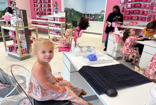 American Girl Store Opens in Los Angeles: American Girl Store Salon