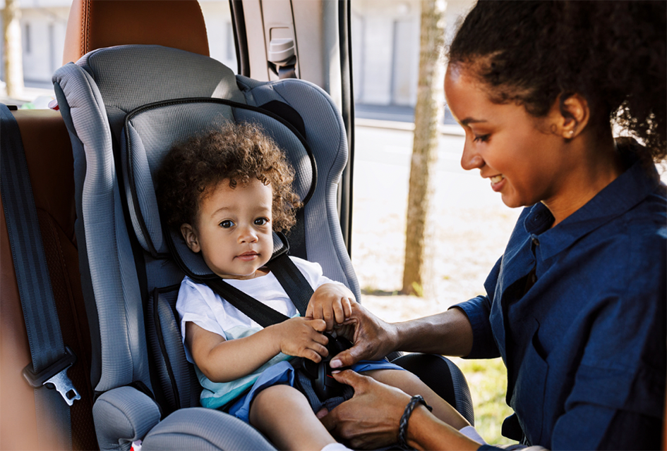 Kidmoto car service addresses the all-too-common challenge of getting families with young kids to the airport safely.