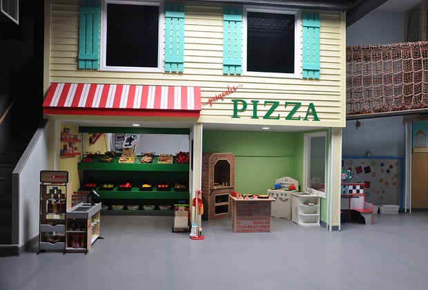 Play cafes in Brooklyn and Queens: Kids Play World has an international-themed play space.