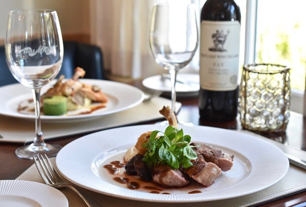 Sandbar: Restaurants Open on Christmas on Long Island