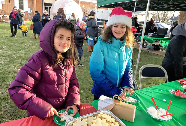 Attend a holiday-themed event in Scotch Plains