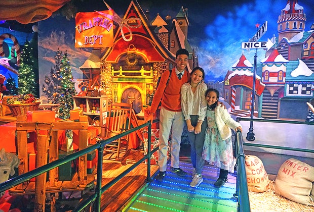 Holiday Activities in NYC: Macy's Santaland