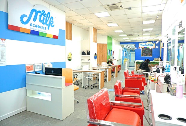 Milk & Cookies Kids Spa: Salon Stations