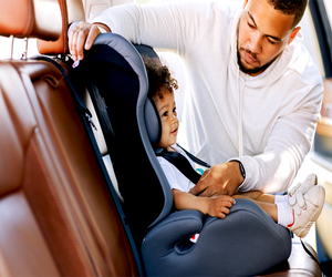 Whether you need help getting around the city or being whisked to the airport, these car services with car seats are a godsend for NYC parents. 