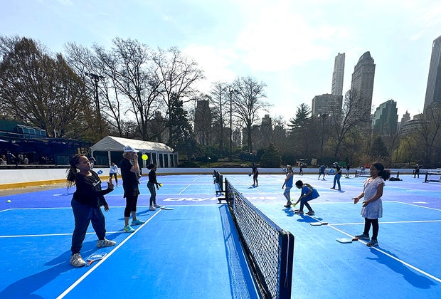 CityPickle pickleball in NYC: Wide shot of courts