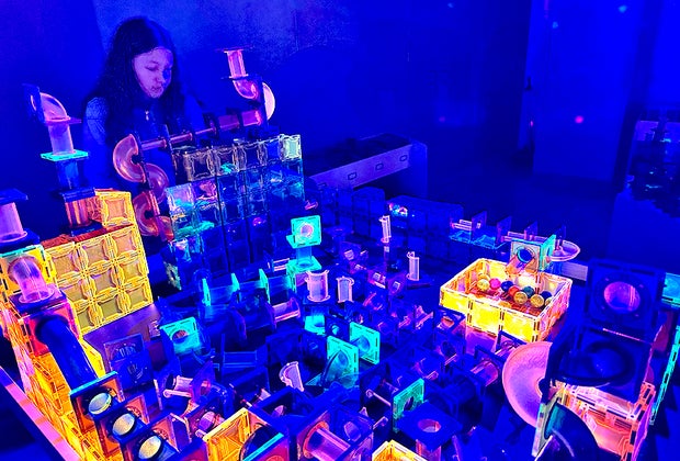 Genius Gems: Explore building in the dark