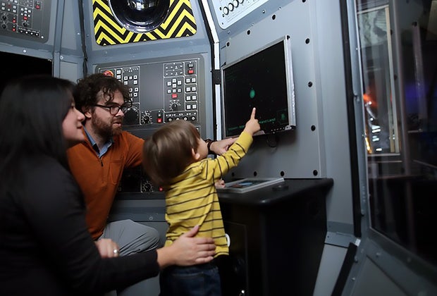 Family plays at the Connecticut Science Center, one of our favorite space museums near NYC