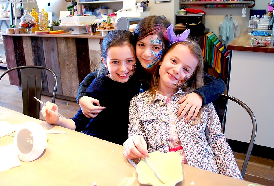 Oliloli’s arts & crafts tables are available  during open studio hours. Just drop-in and do a project!