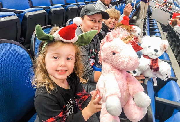 Attending an Orlando Solar Bears Game with Kids