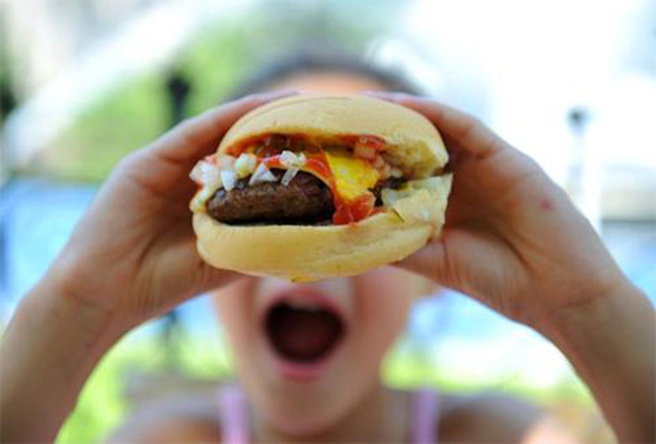 Grab a bite at SquareBurger between rounds of mini golf or spins on the carousel in Franklin Square.