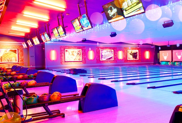 Bowling alleys in Houston: Bowlero
