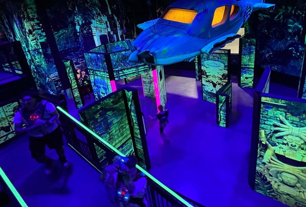 picture of a place to play laser tag in Chicago with kids