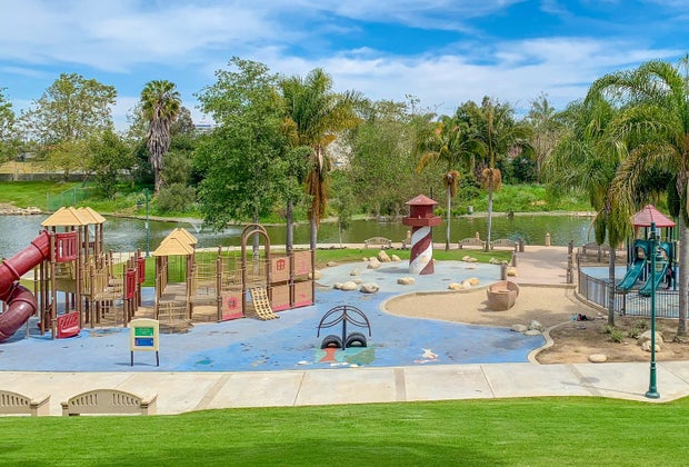 Polliwog Park is one of the best kids playgrounds in the South Bay. Manhattan Beach