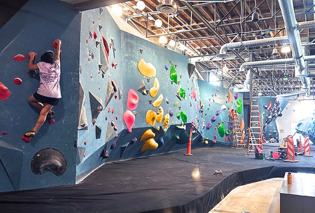 Salt Lake City with Kids: the rock climbing wall in the lobby of the Evo Hotel