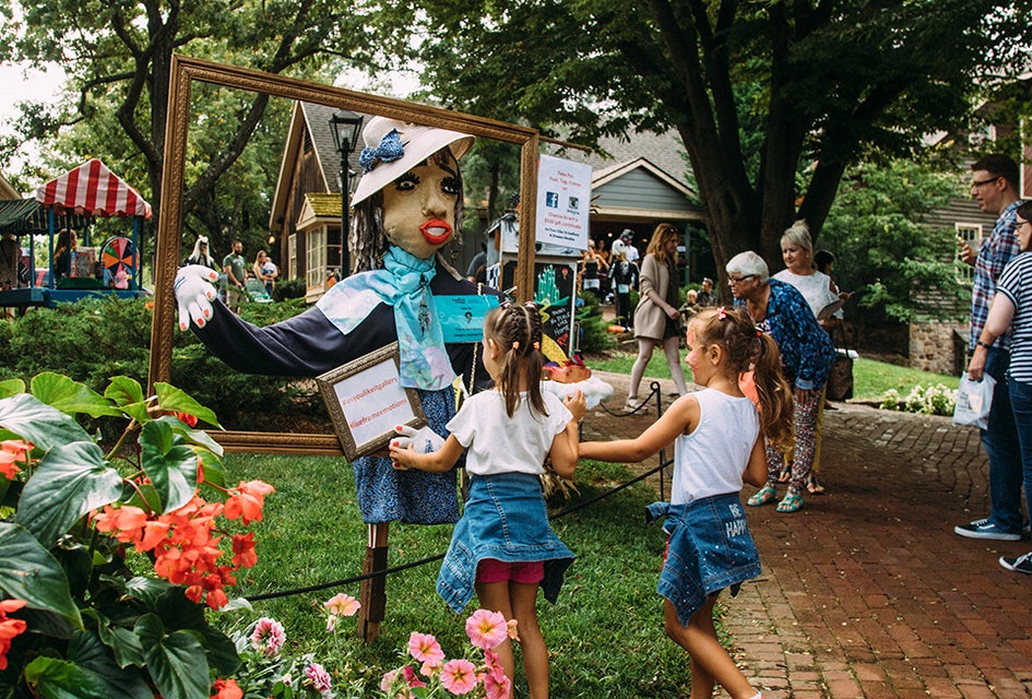 Discover the  storybook village of Peddler's Village with colonial-style buildings, award-winning gardens, shopping, dining, and lodging. Photo courtesy of Peddler's Village