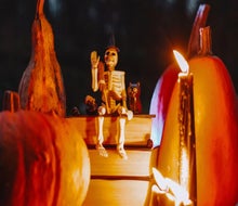 Learn all about Halloween with these fun facts! Image by Bilder von YuM via canva.com