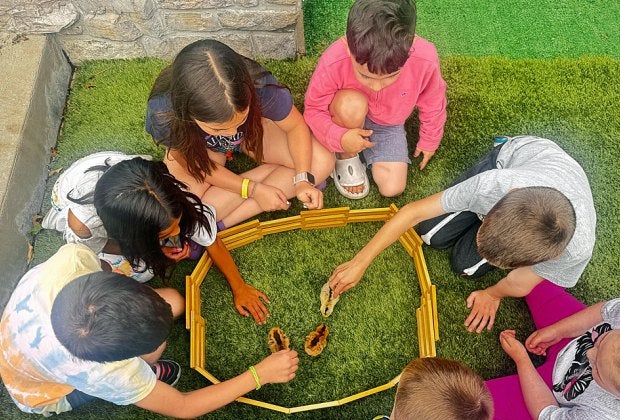 Kids 18 months to 5 years old can attend Spanish Around the World in Smithtown and learn Spanish through the Montessori-inspired curriculum. Photo courtesy of the school