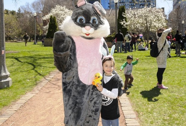 Easter Egg Hunt in Chicago, complete with Bunny photos! Photo courtesy of the Prairie District Neighborhood Alliance