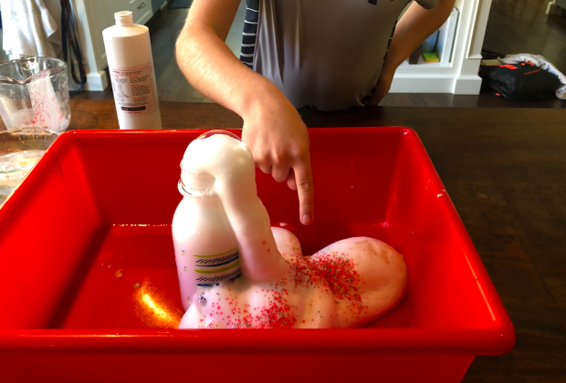 Keep Rudolph's teeth clean with this Christmas science experiment.