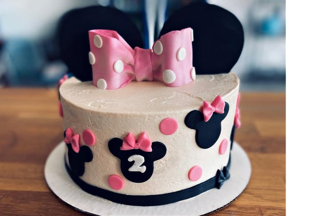 Sugarfoot Cupcakes birthday cake