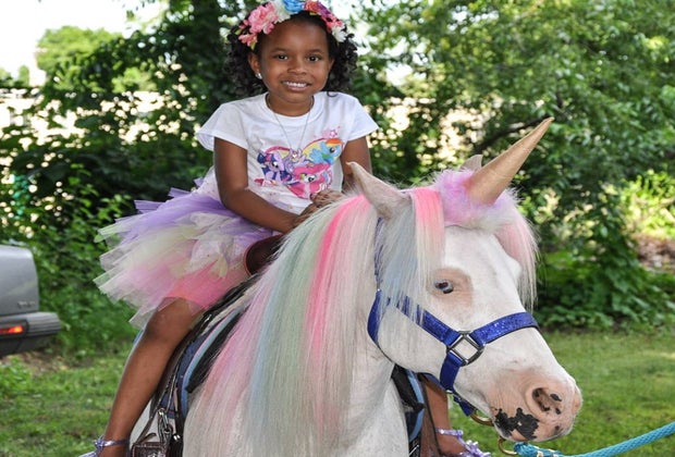 Birthday Party Entertainers in CT That Come To You Little Party Ponies