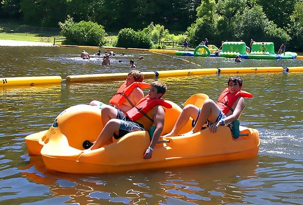 Things to do in New Jersey with tweens Sunrise Lake pedal boats