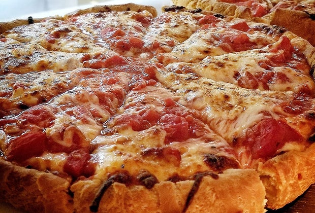 Uno Pizzeria & Grill Pi Day ideas