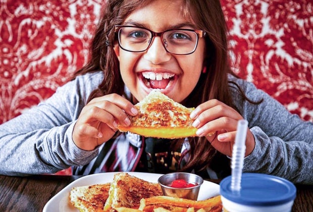 Chicago Restaurants Where Kids Eat Free Wilde Bar and Restaurant