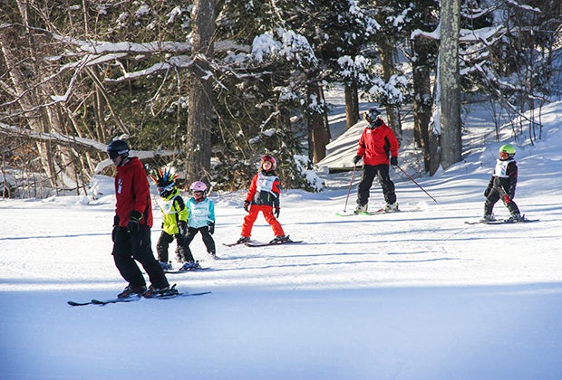 Ski bus near NYC: Adirondack Trailways