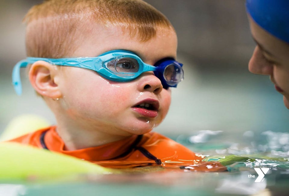 Find the best swimming lessons for kids in Boston, including mommy & me swimming classes and more! Photo courtesy of the YMCA of Greater Boston